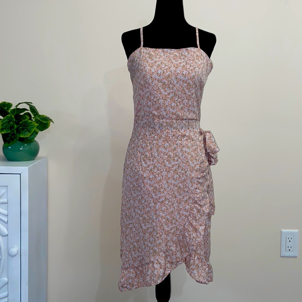Shein dress, pale pink, spaghetti strap, side zip, size small.
